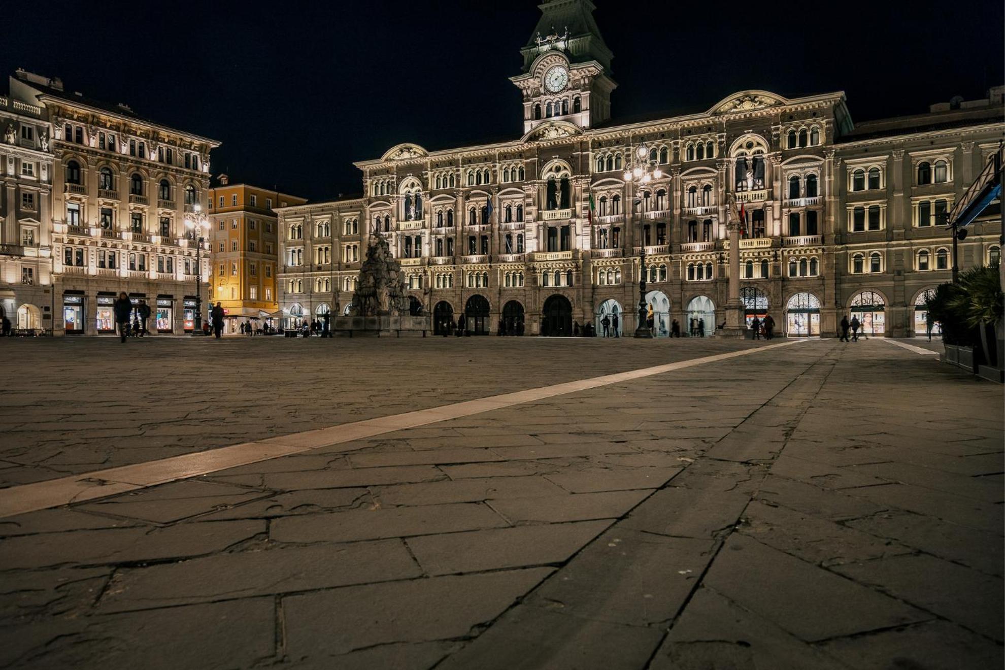 San Nicolo Suites Trieste Bagian luar foto